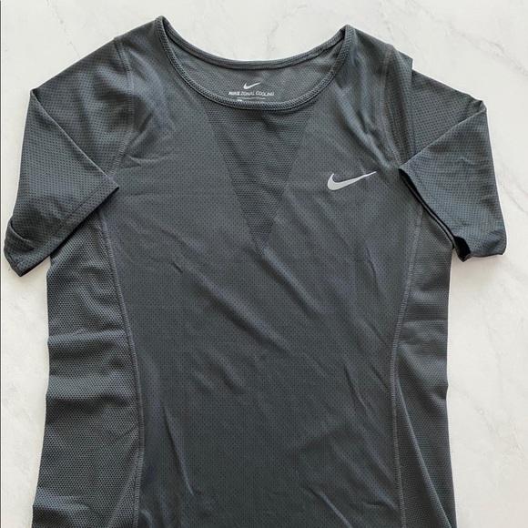 Nike Tops - Nike Short Sleeve Top